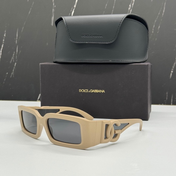 NEW DG6197 3292/87 DOLCE&GABBANA BEIGE GREY DG6197 329287 UNISEX SUNGLASSES - Picture 1 of 11